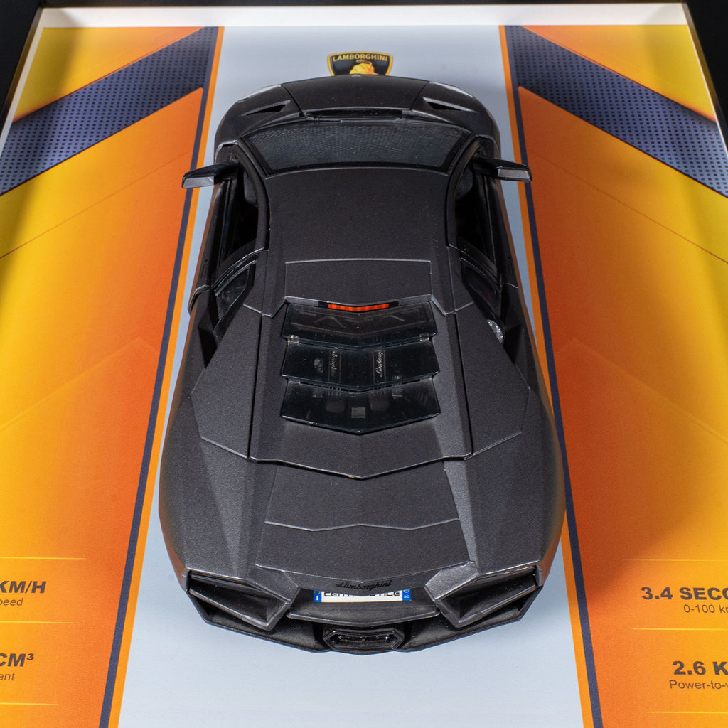 Lamborghini  - Reventón - 32 x 42 cm