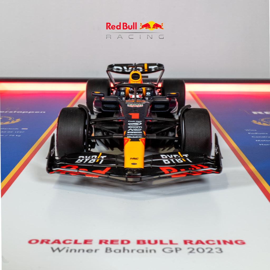Red Bull Racing - Formule 1 RB19 - Max Verstappen - 46 x 31 cm