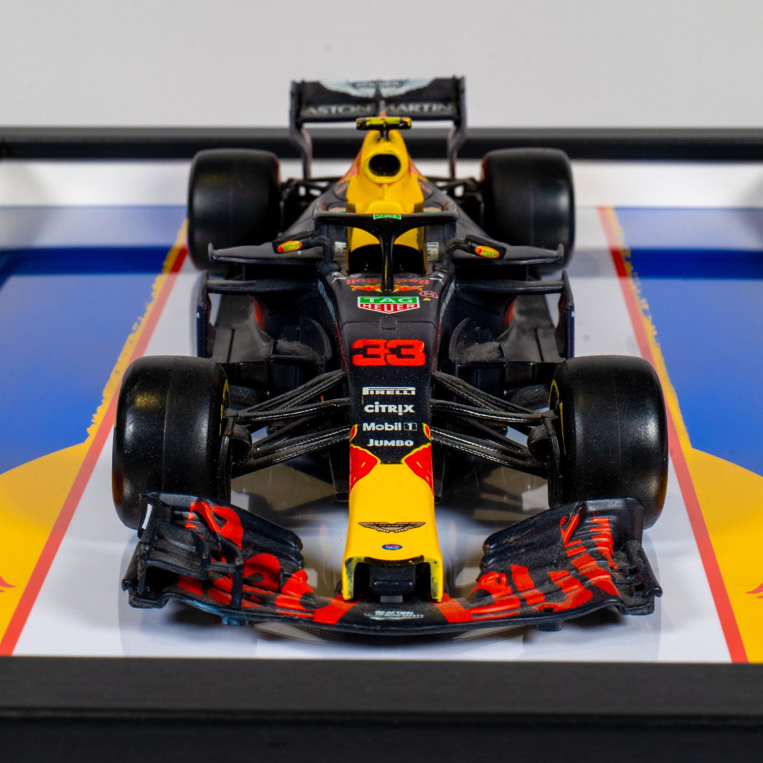 Red Bull Racing - Formule 1 RB14 - Max Verstappen - 23 x 32 cm
